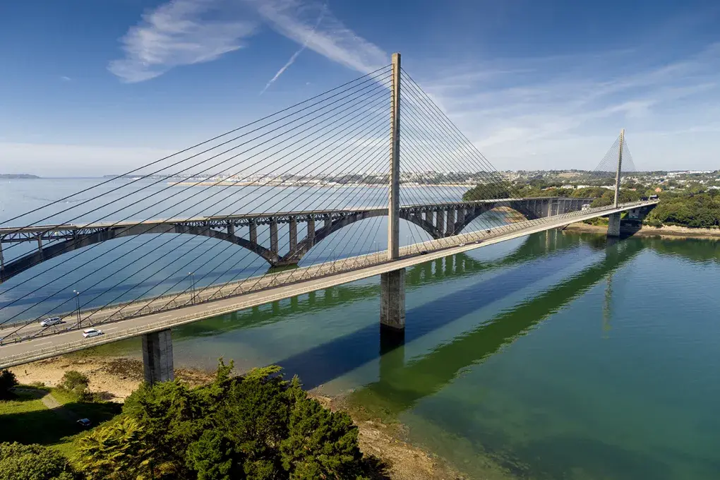 Vue en drone du pont de l'Iroise
