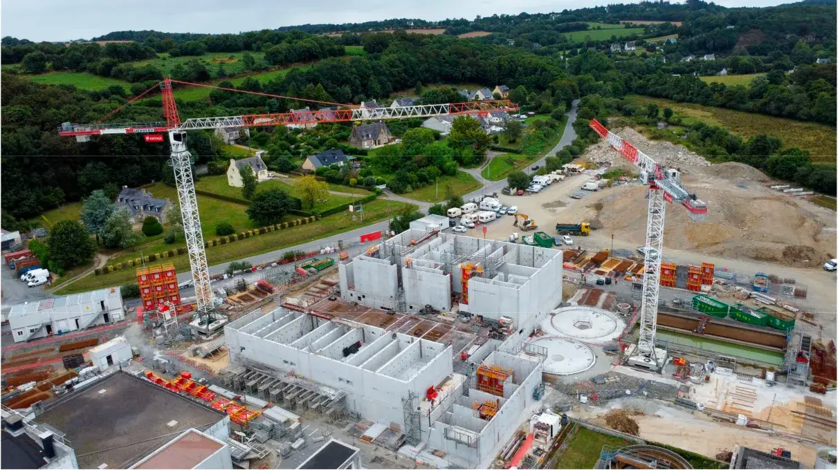 Vue aérienne des travaux de l'usine
