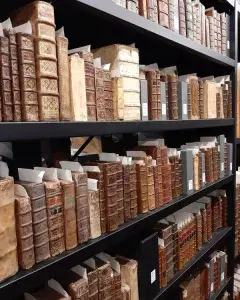 Visite guidée de la réserve patrimoniale et de l’atelier de reliure