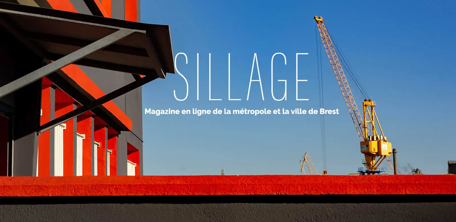 vue sur une grue du port de Brest
