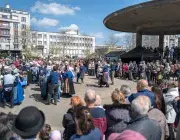 des personnes dansant au square wilson